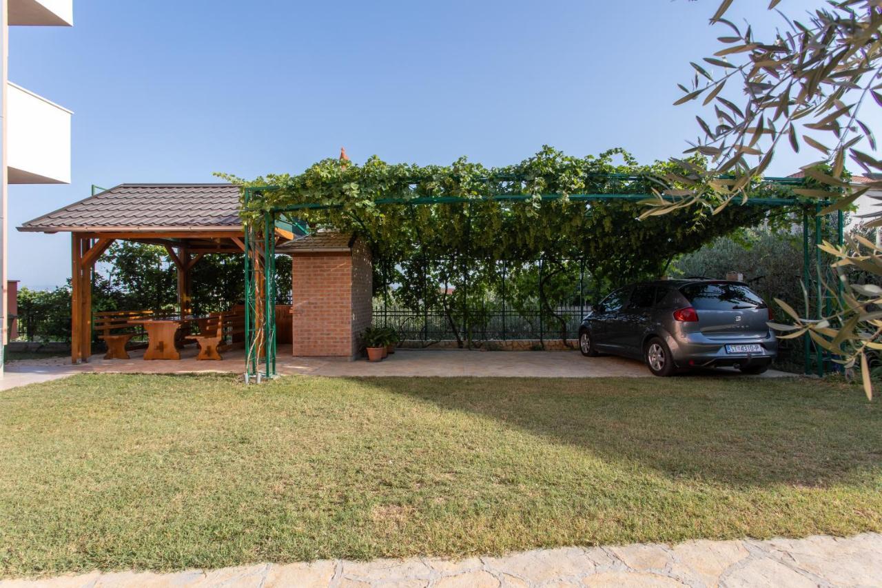 Apartments Katarina Kastela Exterior photo